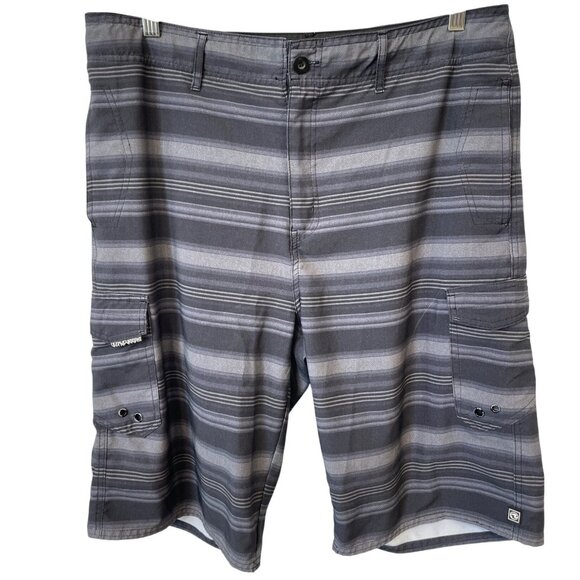 Ocean Current Mens Board Shorts Size 34 Gray Striped Quick Dry Mesh Lined Swim - Picture 1 of 7